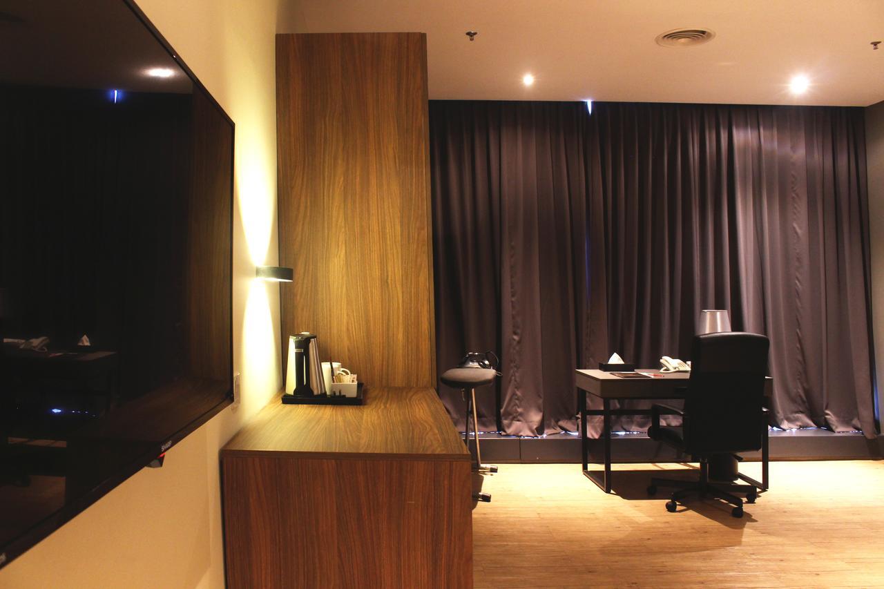 Imperial Regency Suites & Petaling Jaya Kuala Lumpur Extérieur photo
